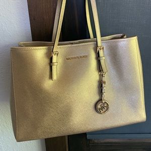 Jet Set Travel Large Metallic Leather Tote